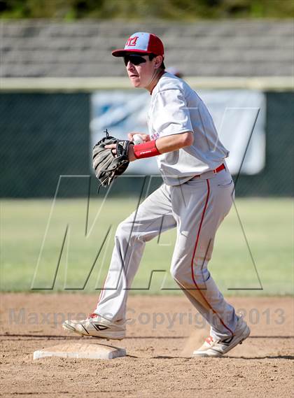 Thumbnail 3 in Mira Loma @ Whitney photogallery.