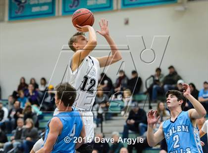 Thumbnail 2 in Salem Hills vs. Lehi (Eagle Holiday Shootout) photogallery.