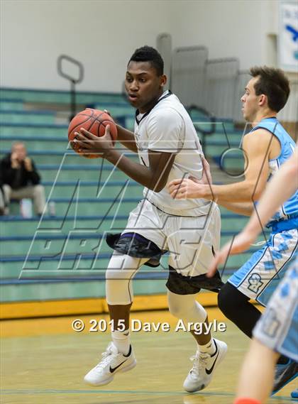 Thumbnail 1 in Salem Hills vs. Lehi (Eagle Holiday Shootout) photogallery.