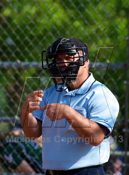 Thumbnail 2 in Locust Valley vs East Rockaway (Section 8 Class B Final - Game 1) photogallery.