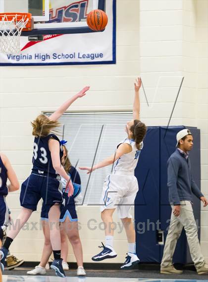 Thumbnail 2 in Washington-Lee @ Yorktown photogallery.