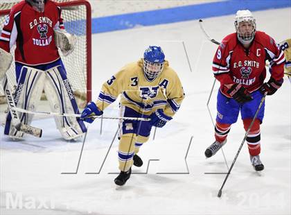 Thumbnail 2 in E.O. Smith/Tolland vs. Newtown (CIAC DIII Final) photogallery.