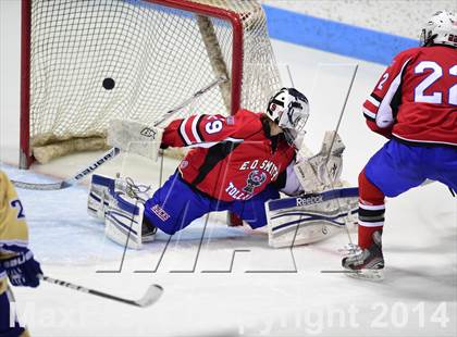 Thumbnail 1 in E.O. Smith/Tolland vs. Newtown (CIAC DIII Final) photogallery.