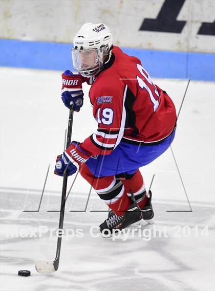 Thumbnail 3 in E.O. Smith/Tolland vs. Newtown (CIAC DIII Final) photogallery.