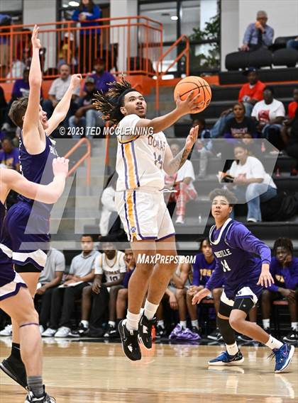 Thumbnail 2 in Dumas vs. Booneville (AAA 3A State Playoffs first round) photogallery.
