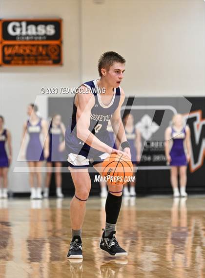Thumbnail 1 in Dumas vs. Booneville (AAA 3A State Playoffs first round) photogallery.