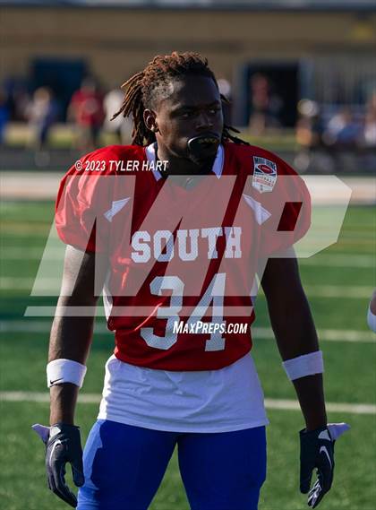 Thumbnail 2 in Murat Shrine North/South All Start Football Classic photogallery.