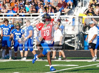Thumbnail 1 in Murat Shrine North/South All Start Football Classic photogallery.