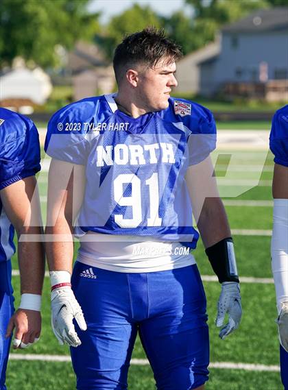 Thumbnail 3 in Murat Shrine North/South All Start Football Classic photogallery.