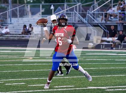 Thumbnail 2 in Murat Shrine North/South All Start Football Classic photogallery.