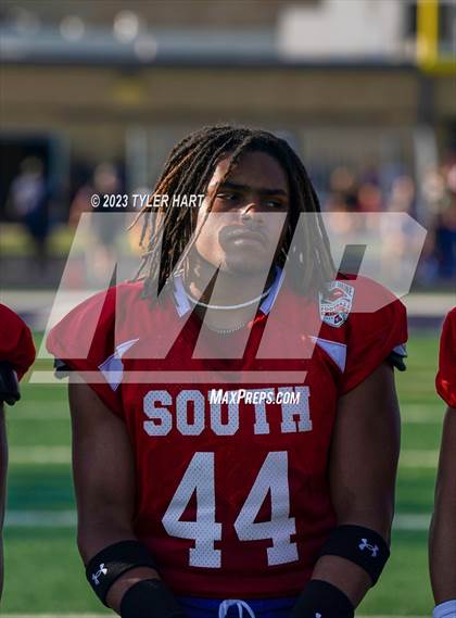 Thumbnail 1 in Murat Shrine North/South All Start Football Classic photogallery.