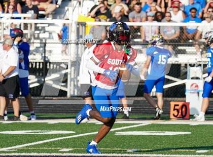 Thumbnail 2 in Murat Shrine North/South All Start Football Classic photogallery.