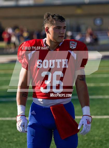 Thumbnail 3 in Murat Shrine North/South All Start Football Classic photogallery.