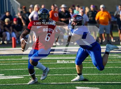Thumbnail 3 in Murat Shrine North/South All Start Football Classic photogallery.