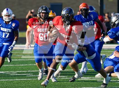 Thumbnail 2 in Murat Shrine North/South All Start Football Classic photogallery.