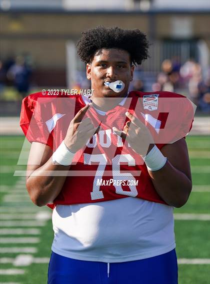 Thumbnail 1 in Murat Shrine North/South All Start Football Classic photogallery.