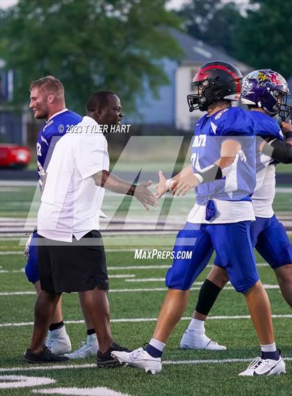 Thumbnail 2 in Murat Shrine North/South All Start Football Classic photogallery.