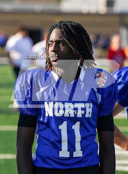 Thumbnail 2 in Murat Shrine North/South All Start Football Classic photogallery.