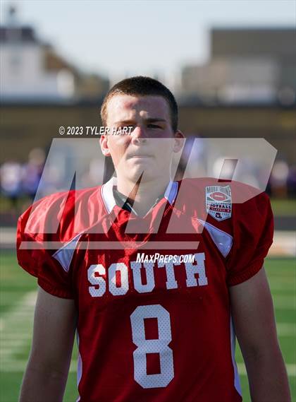 Thumbnail 3 in Murat Shrine North/South All Start Football Classic photogallery.