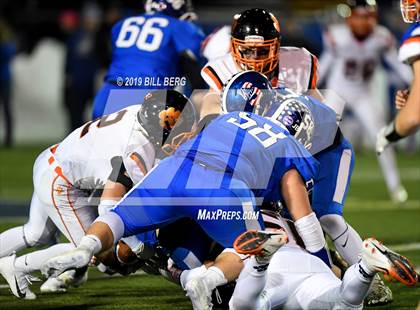 Thumbnail 3 in Ridgefield @ Southington (CIAC Class LL Quarterfinal) photogallery.
