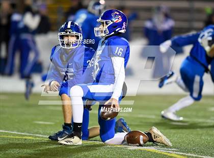 Thumbnail 1 in Ridgefield @ Southington (CIAC Class LL Quarterfinal) photogallery.