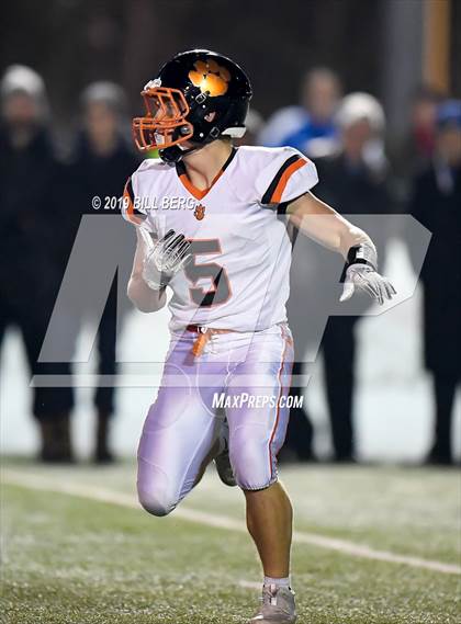 Thumbnail 3 in Ridgefield @ Southington (CIAC Class LL Quarterfinal) photogallery.