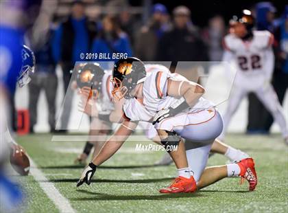 Thumbnail 3 in Ridgefield @ Southington (CIAC Class LL Quarterfinal) photogallery.