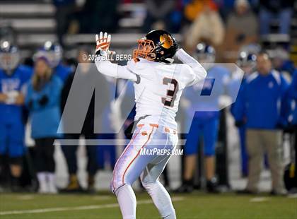 Thumbnail 1 in Ridgefield @ Southington (CIAC Class LL Quarterfinal) photogallery.