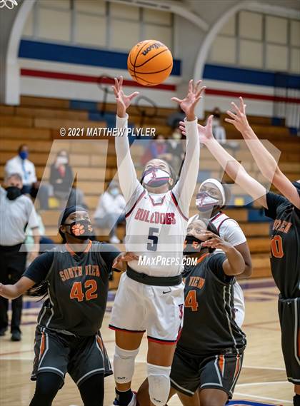 Thumbnail 2 in South View @ Terry Sanford photogallery.