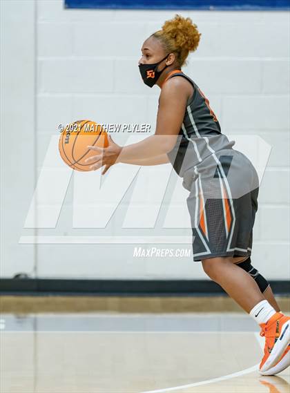 Thumbnail 3 in South View @ Terry Sanford photogallery.