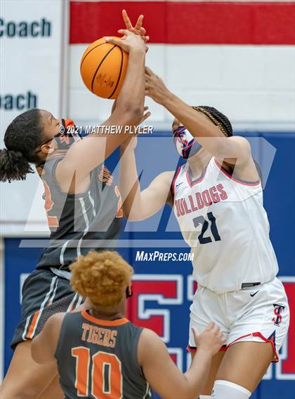 Thumbnail 2 in South View @ Terry Sanford photogallery.