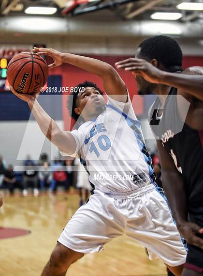 Thumbnail 1 in Lee @ Sparkman photogallery.
