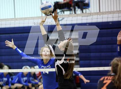 Thumbnail 2 in Utica vs L'Anse Creuse photogallery.