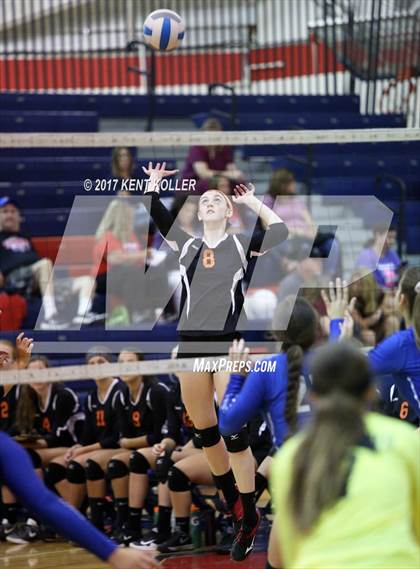 Thumbnail 1 in Utica vs L'Anse Creuse photogallery.