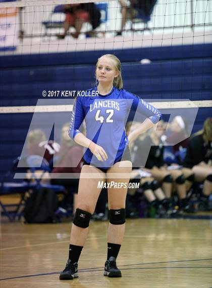 Thumbnail 1 in Utica vs L'Anse Creuse photogallery.