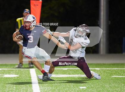 Thumbnail 1 in Jefferson County vs. Dobyns-Bennett photogallery.