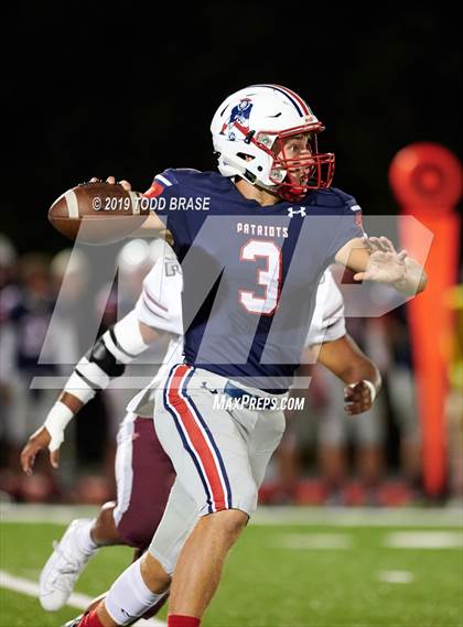 Thumbnail 1 in Jefferson County vs. Dobyns-Bennett photogallery.