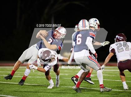 Thumbnail 2 in Jefferson County vs. Dobyns-Bennett photogallery.