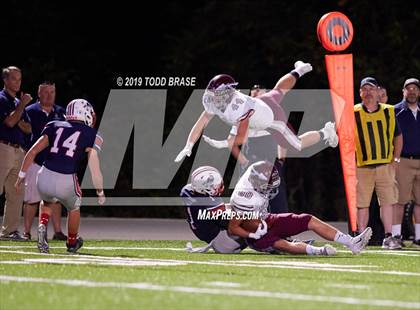 Thumbnail 2 in Jefferson County vs. Dobyns-Bennett photogallery.