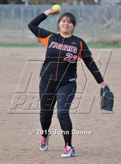 Thumbnail 2 in Taos @ McCurdy (Game 2) photogallery.