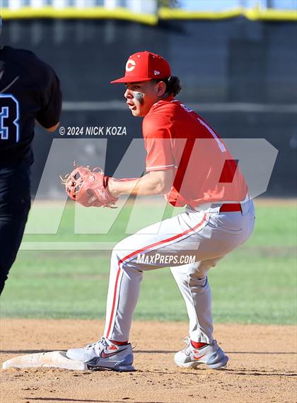 Thumbnail 3 in Corona vs. Santiago photogallery.