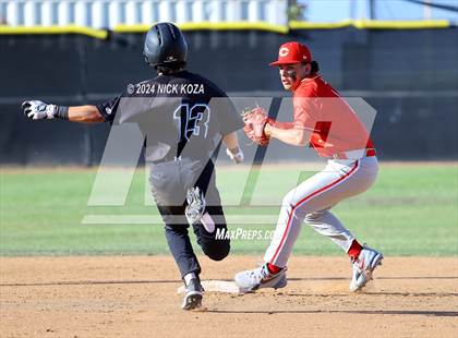 Thumbnail 1 in Corona vs. Santiago photogallery.