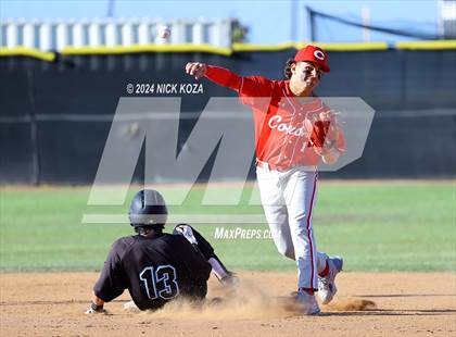 Thumbnail 3 in Corona vs. Santiago photogallery.