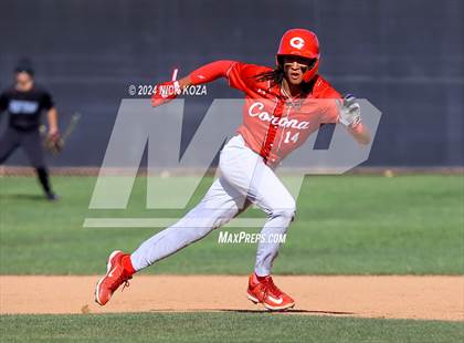 Thumbnail 3 in Corona vs. Santiago photogallery.