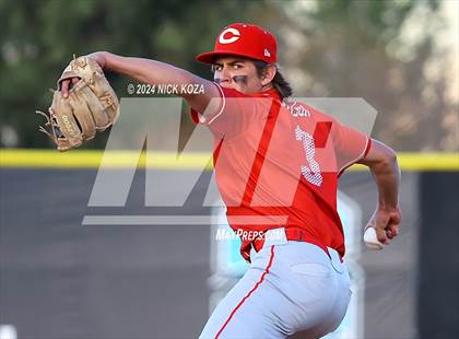 Thumbnail 1 in Corona vs. Santiago photogallery.