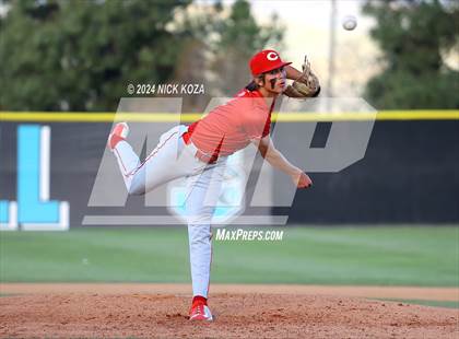 Thumbnail 3 in Corona vs. Santiago photogallery.