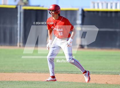 Thumbnail 3 in Corona vs. Santiago photogallery.