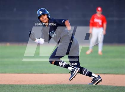 Thumbnail 1 in Corona vs. Santiago photogallery.