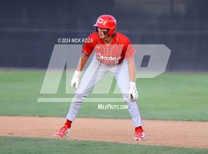 Thumbnail 2 in Corona vs. Santiago photogallery.
