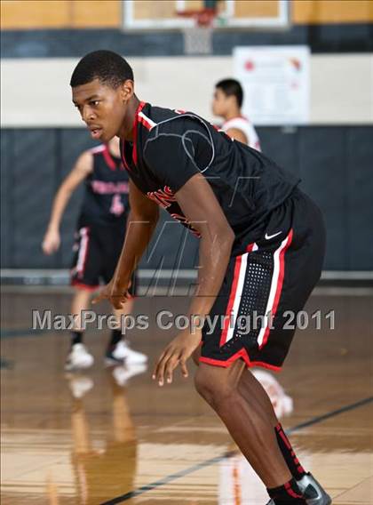 Thumbnail 1 in South Houston vs Sharyland (McDonald's Texas Invitational) photogallery.